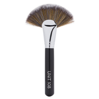 UNIT 108 Cheek Brush